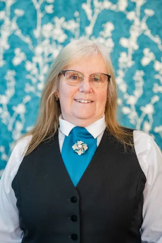 Sandra Bellringer Headshot